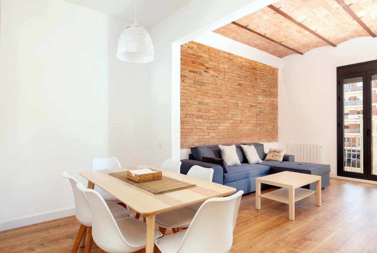 Akira Flats Urgell Appartement *